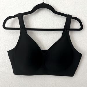 NWOT Black Women's Wire Free Bra/Bralette